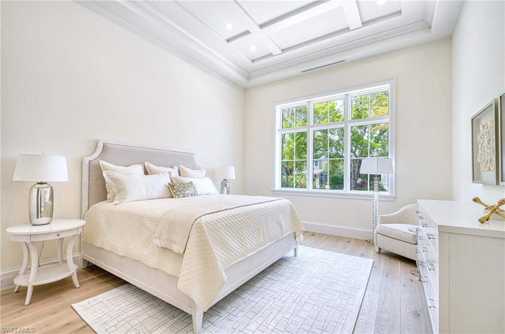 OLDE NAPLES - Residential