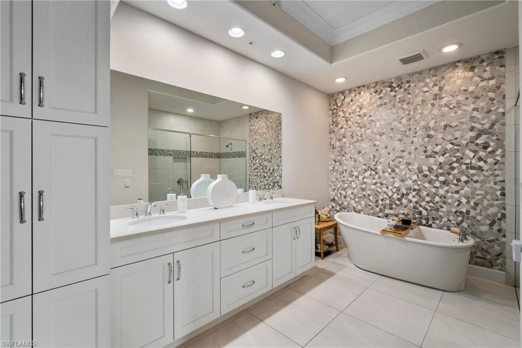 SIGNATURE CLUB - Residential