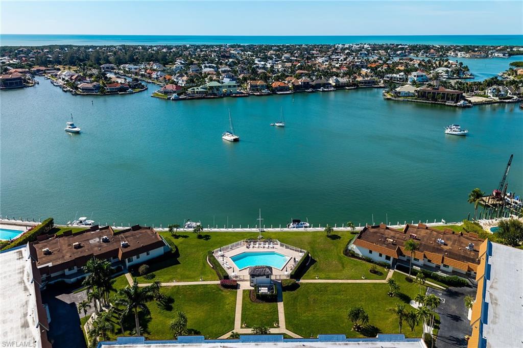 SMOKEHOUSE HARBOUR - Residential