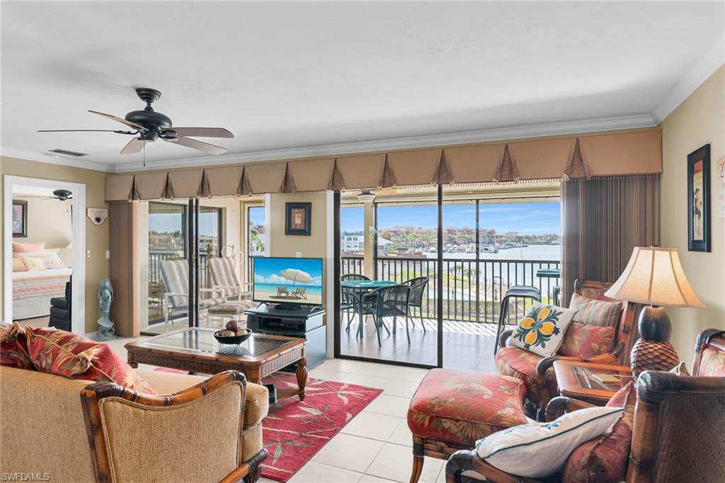 SMOKEHOUSE HARBOUR - Residential