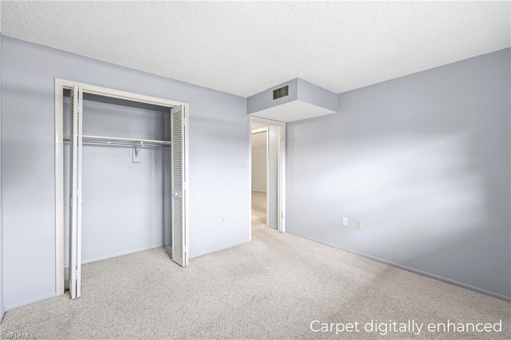 COUNTRY CLUB MANOR - Residential