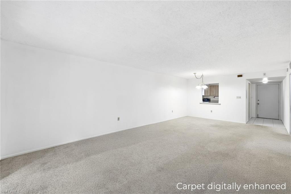 COUNTRY CLUB MANOR - Residential