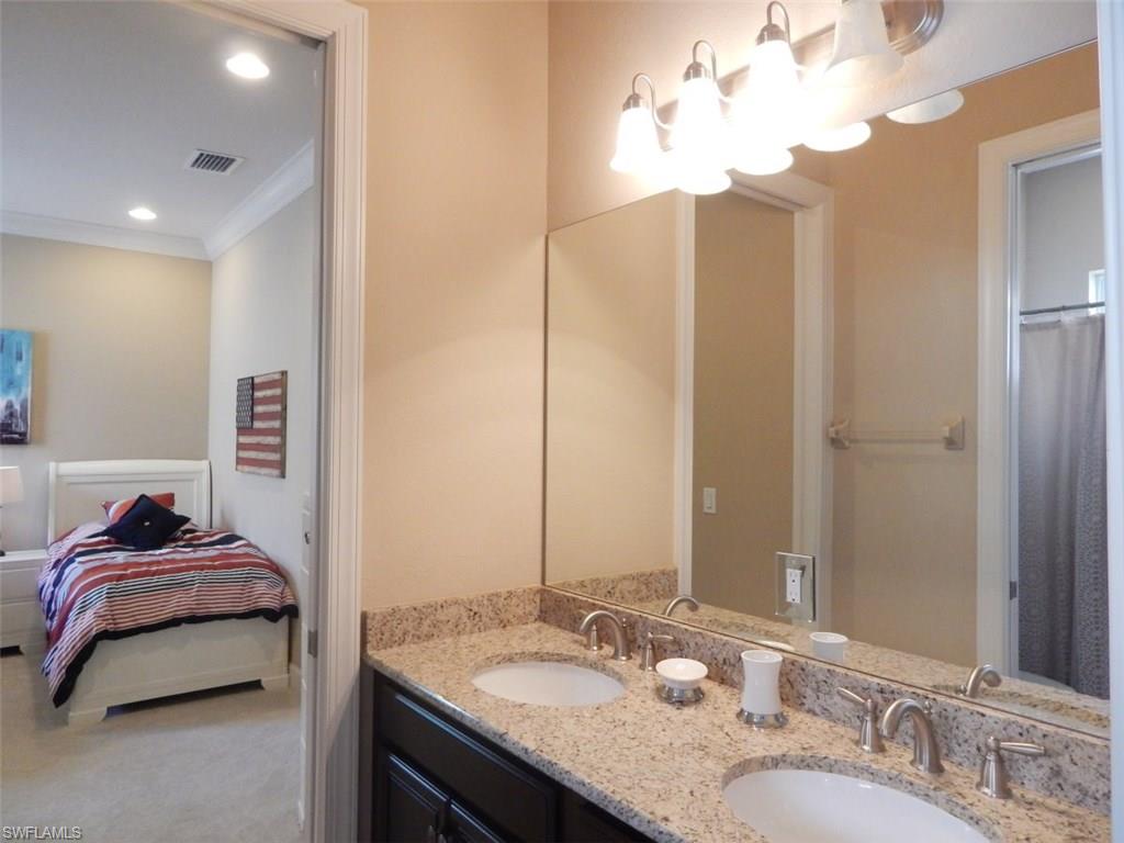 EMORY OAKS - Residential