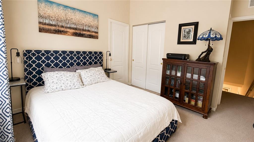 OLYMPIA POINTE - Residential