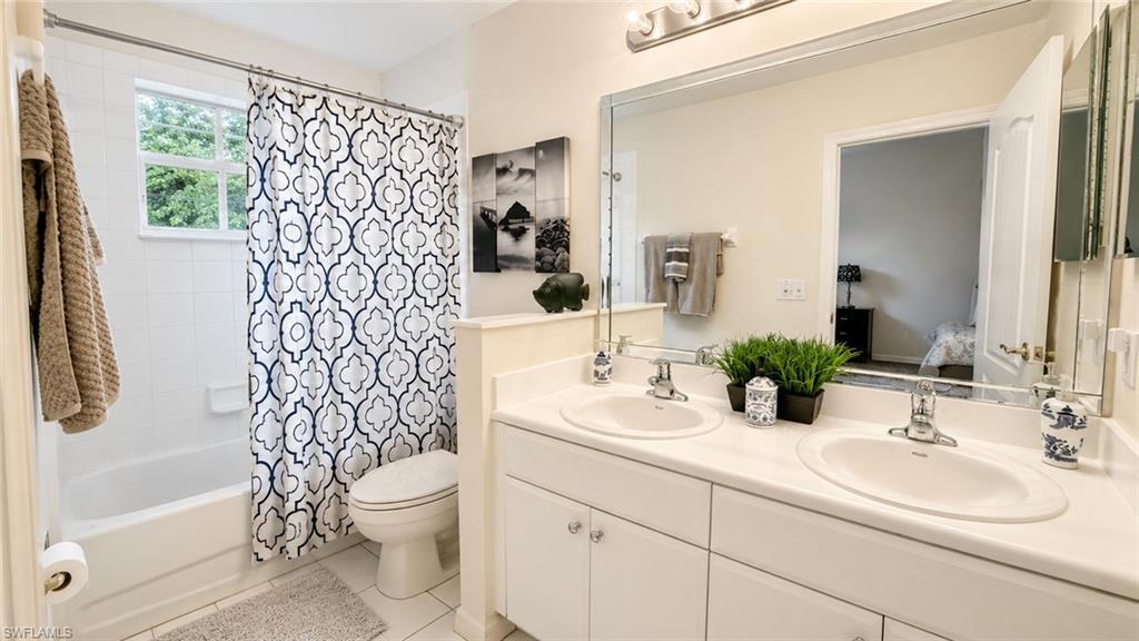 OLYMPIA POINTE - Residential