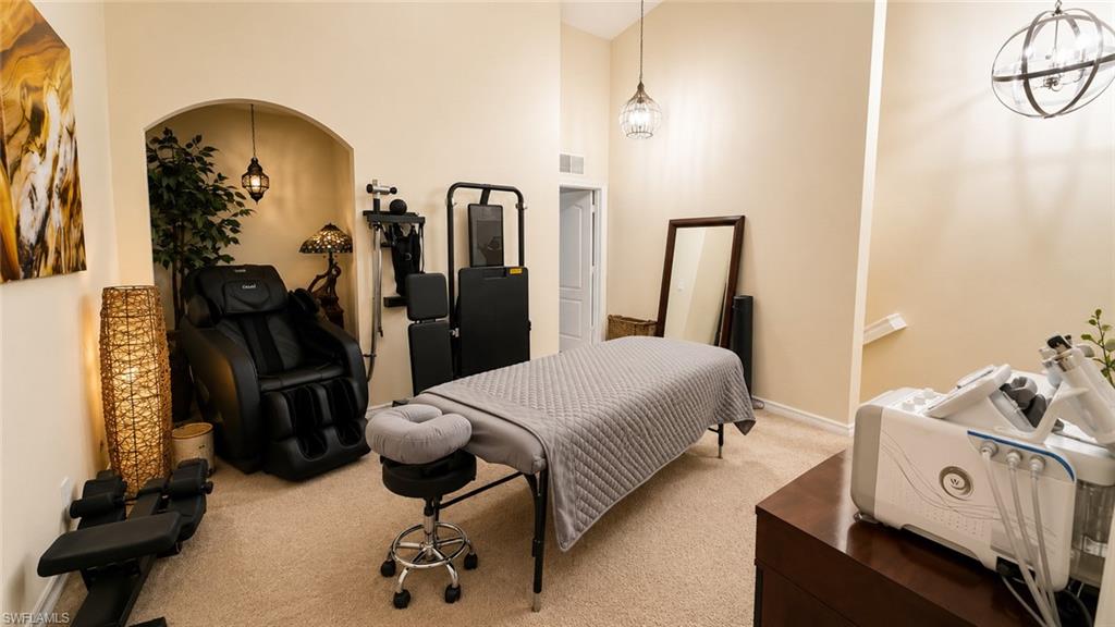 OLYMPIA POINTE - Residential