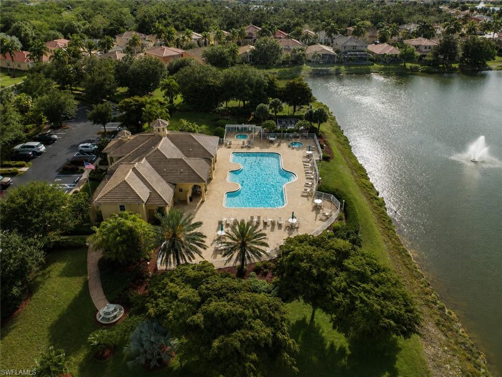 OLYMPIA POINTE - Residential