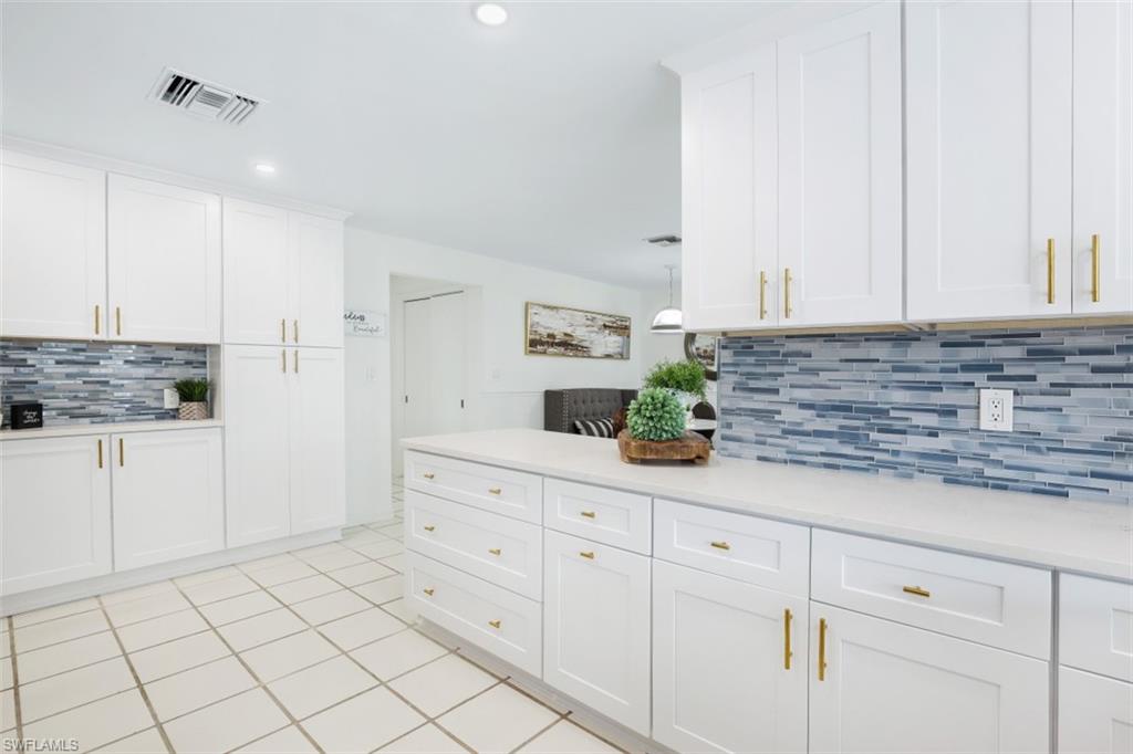 ROYAL HARBOR - Residential