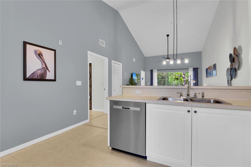 CORAL FALLS RESORT - Residential Lease