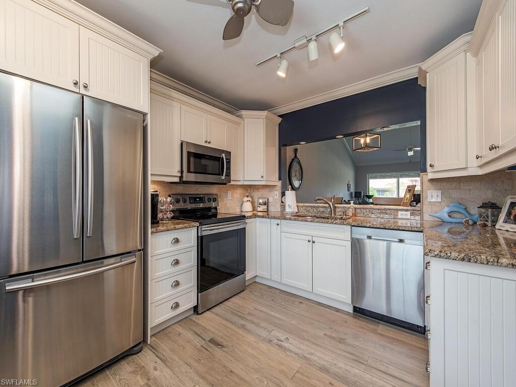 SARATOGA COLONY - Residential