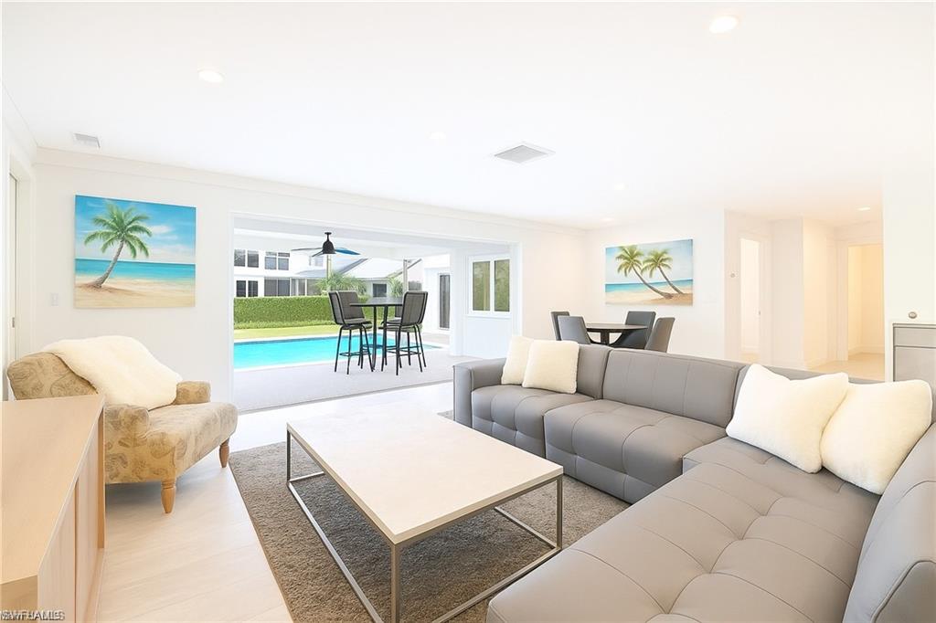 ROYAL HARBOR - Residential