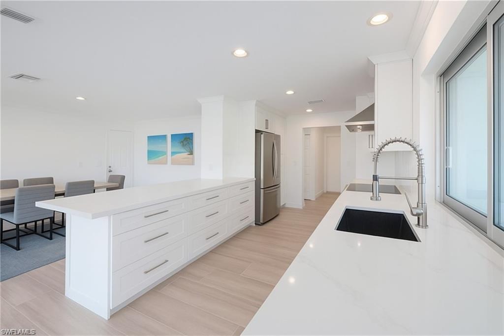 ROYAL HARBOR - Residential