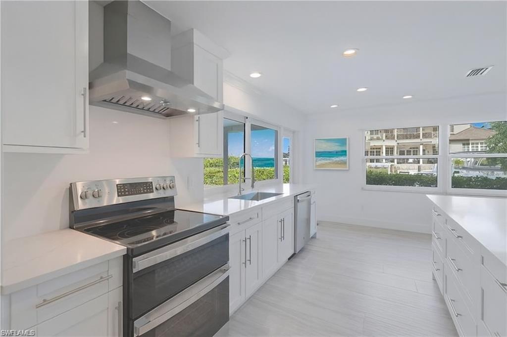 ROYAL HARBOR - Residential