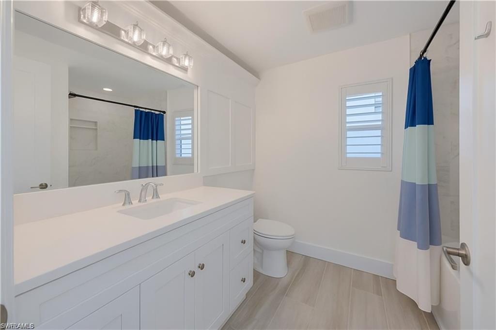 ROYAL HARBOR - Residential