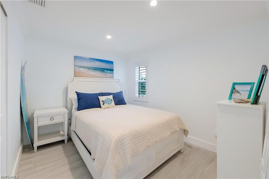 ROYAL HARBOR - Residential