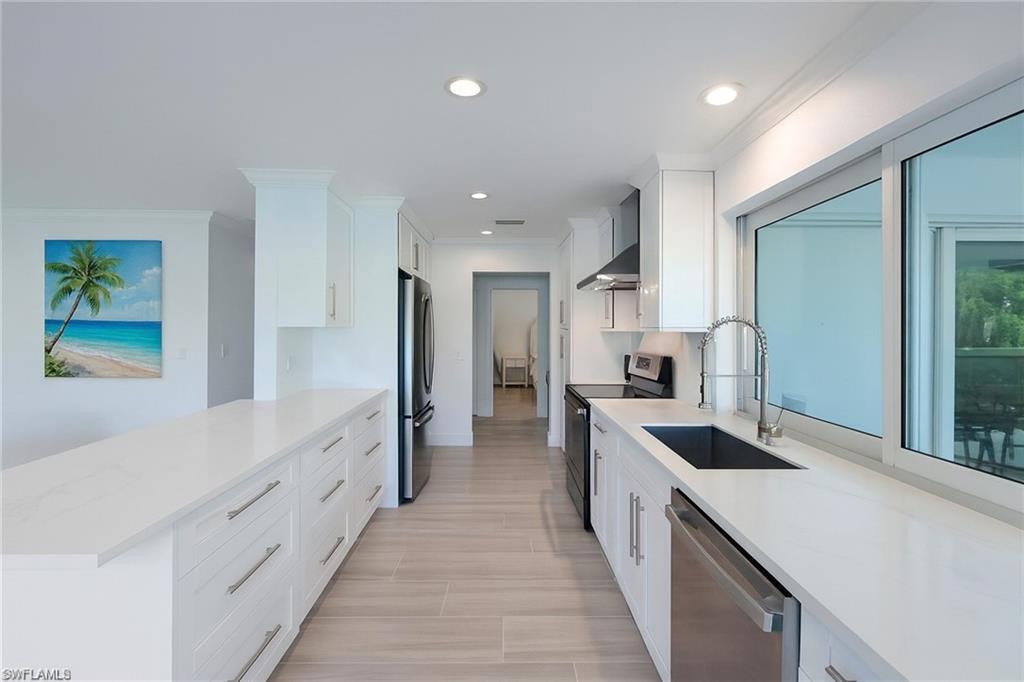 ROYAL HARBOR - Residential