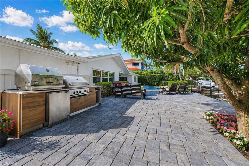 ROYAL HARBOR - Residential