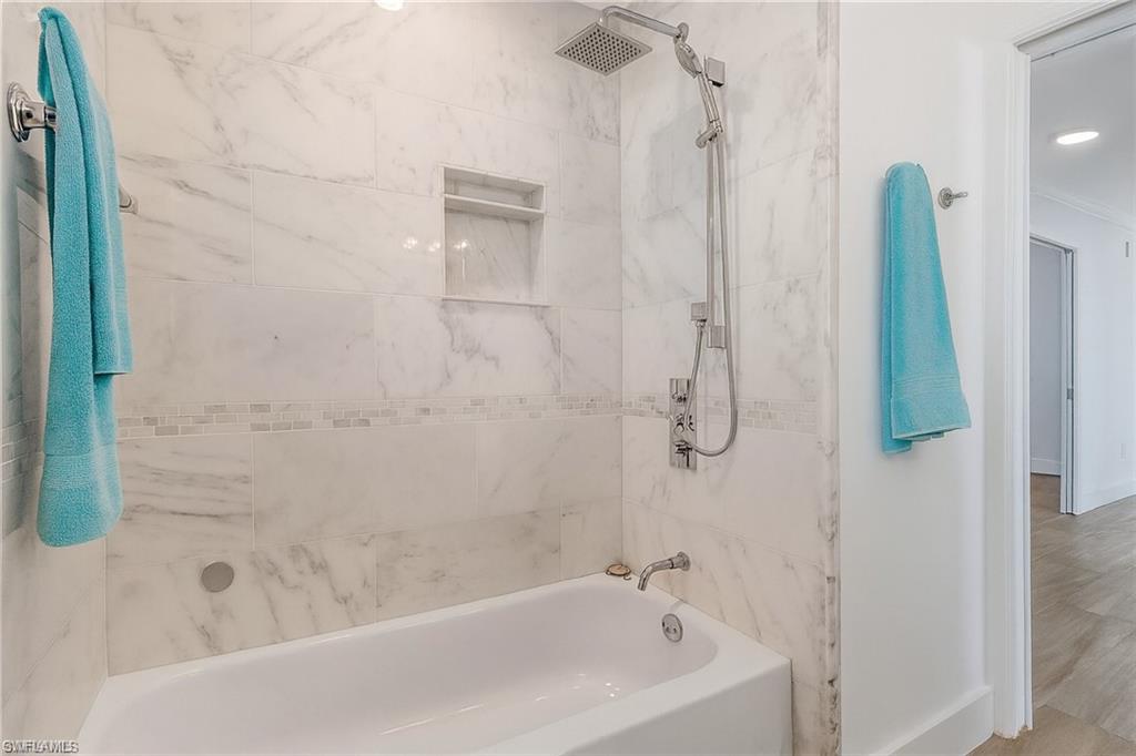 ROYAL HARBOR - Residential