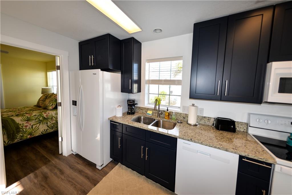HELEN LANE CONDO RV - Residential