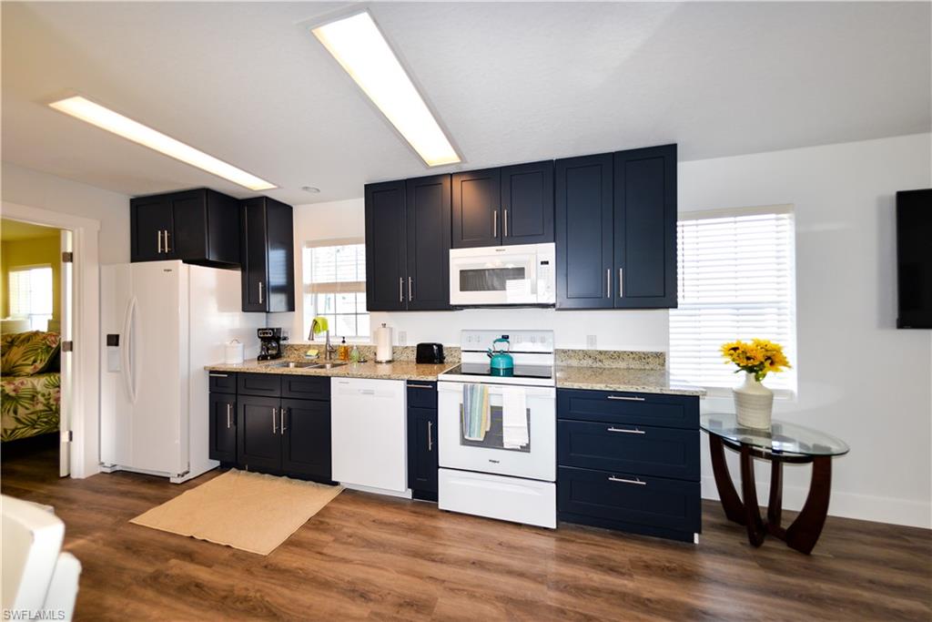 HELEN LANE CONDO RV - Residential