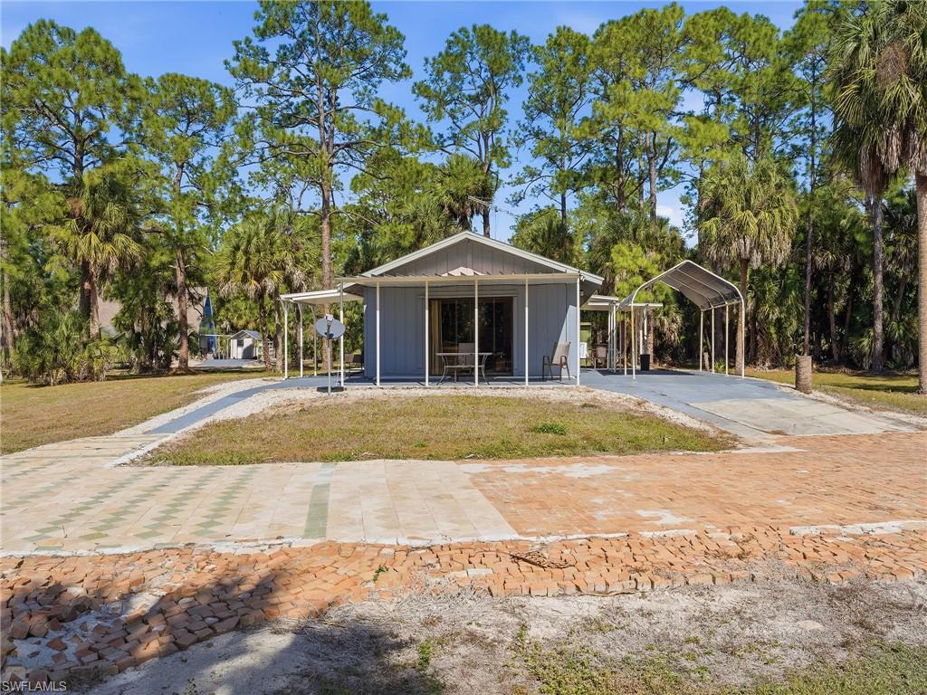 GOLDEN GATE ESTATES - Residential