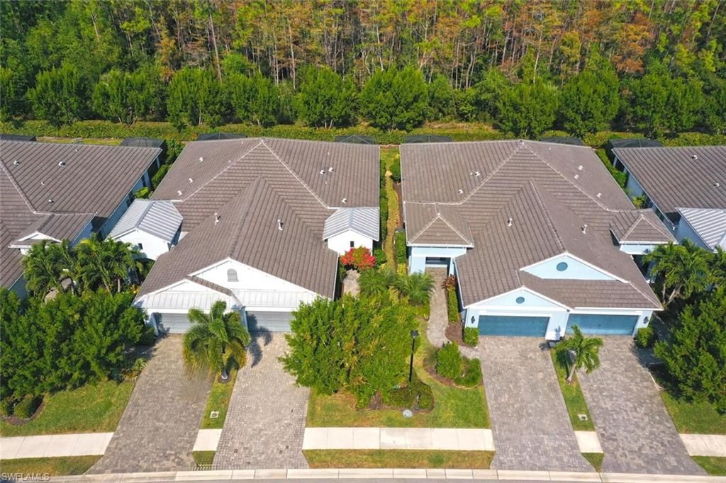 Photo of 2175 Marquesa CIR, NAPLES, FL 34112 (MLS # 226009912)