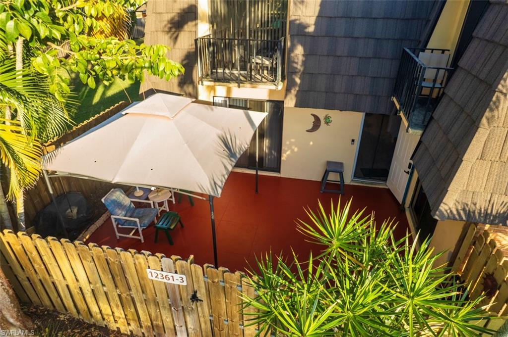 PARKWOODS TOWNHOUSE COMMUNITY - Residential