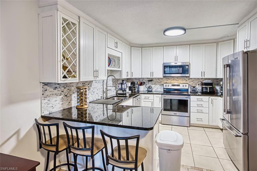 PARKWOODS TOWNHOUSE COMMUNITY - Residential