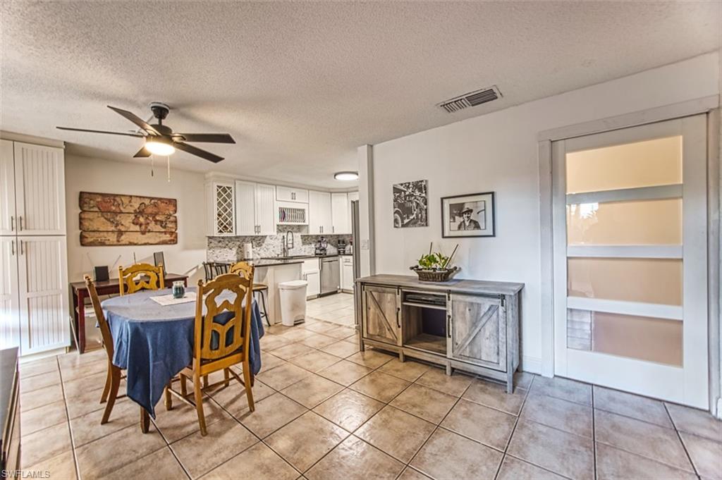 PARKWOODS TOWNHOUSE COMMUNITY - Residential