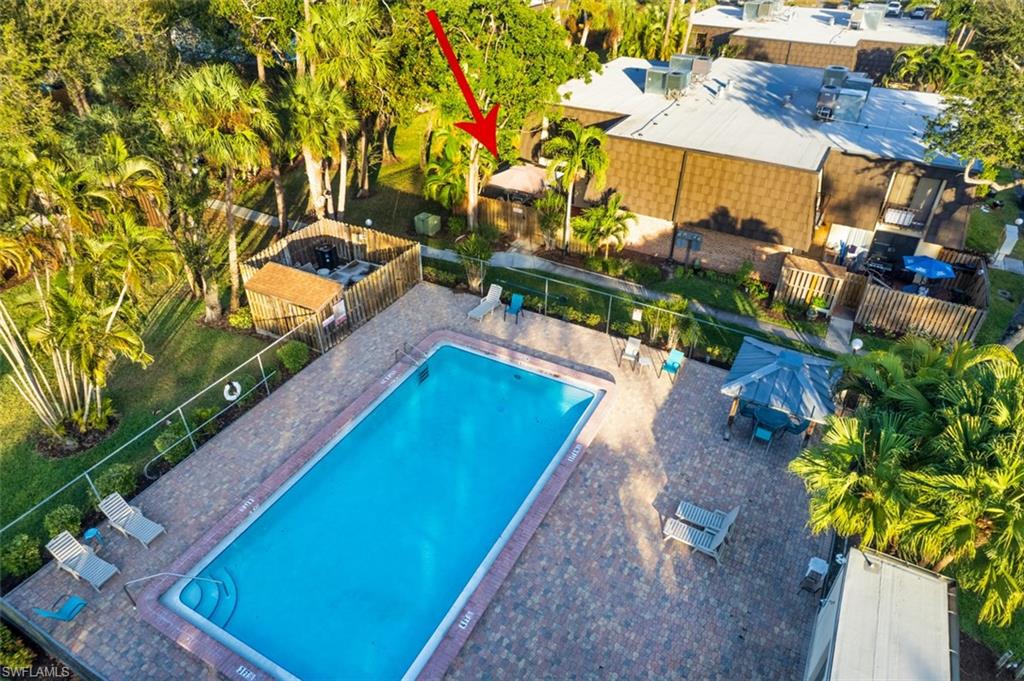 PARKWOODS TOWNHOUSE COMMUNITY - Residential