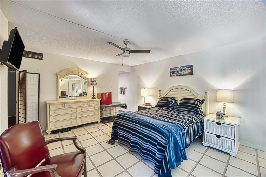 PARKWOODS TOWNHOUSE COMMUNITY - Residential