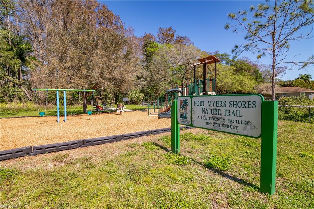 FORT MYERS SHORES - Land
