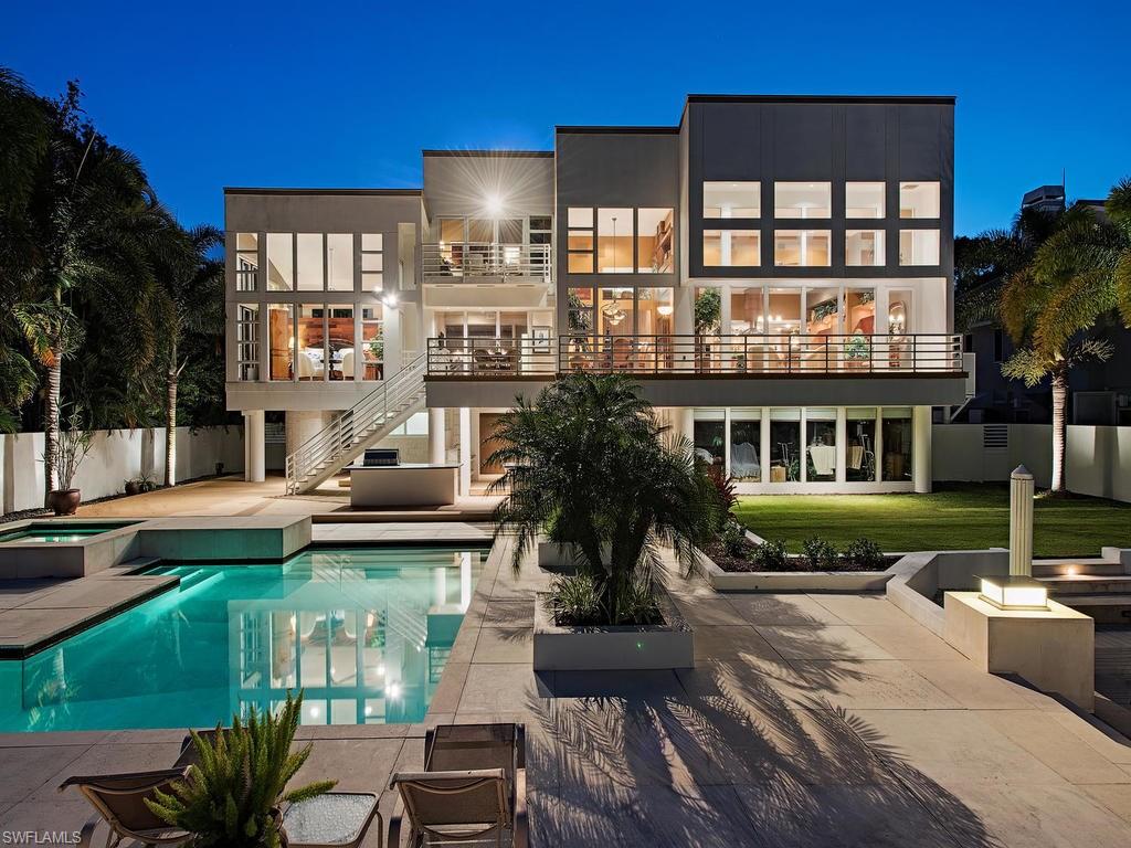 AQUALANE SHORES - Residential