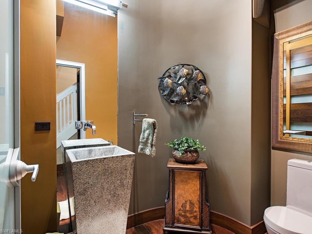 AQUALANE SHORES - Residential