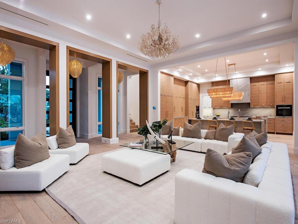 OLDE NAPLES - Residential