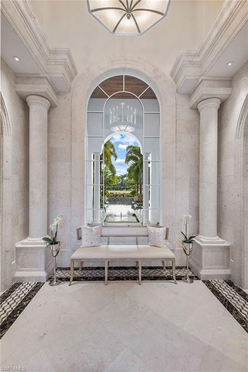 ESCADA AT TIBURON - Residential