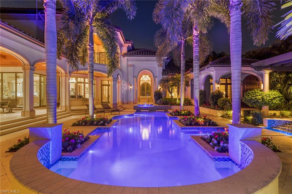 ESCADA AT TIBURON - Residential