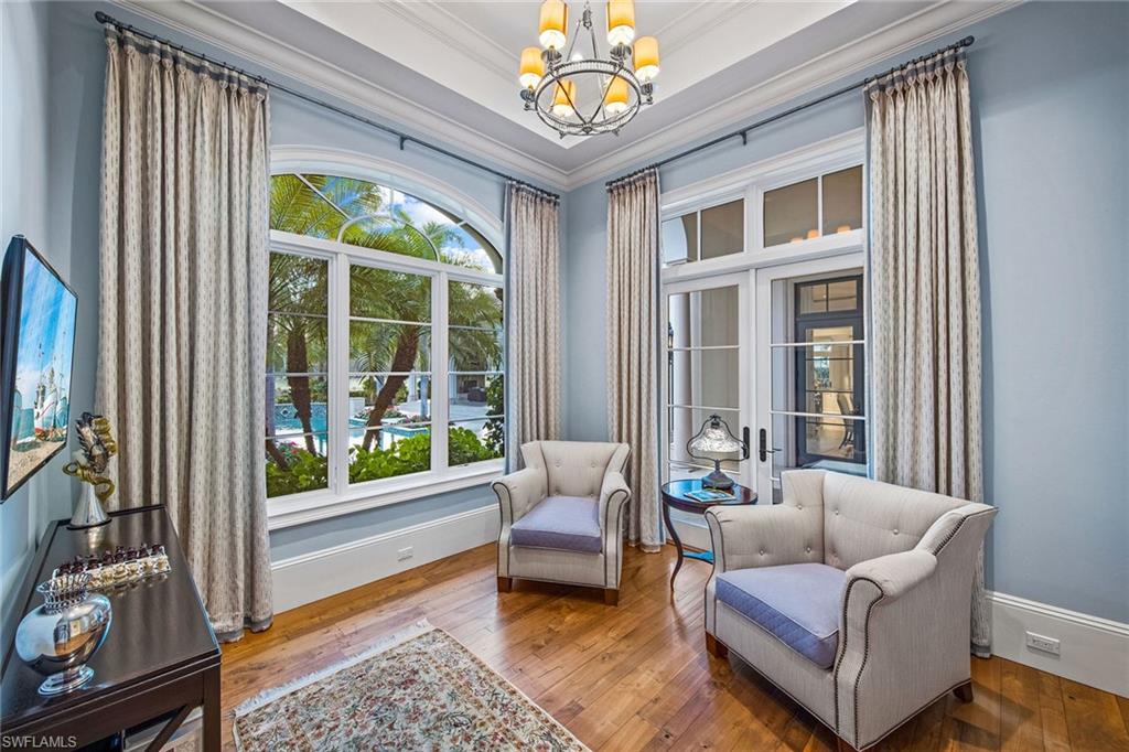 ESCADA AT TIBURON - Residential