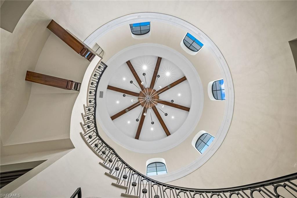 ESCADA AT TIBURON - Residential