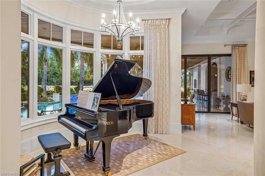 ESCADA AT TIBURON - Residential