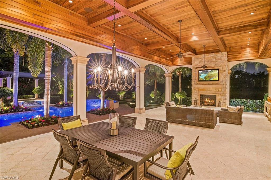 ESCADA AT TIBURON - Residential