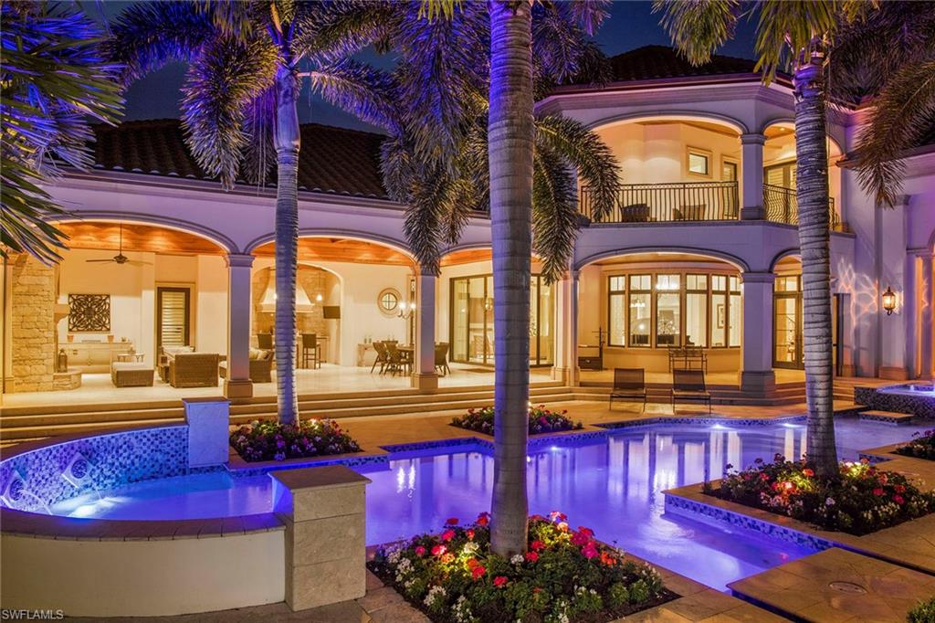 ESCADA AT TIBURON - Residential