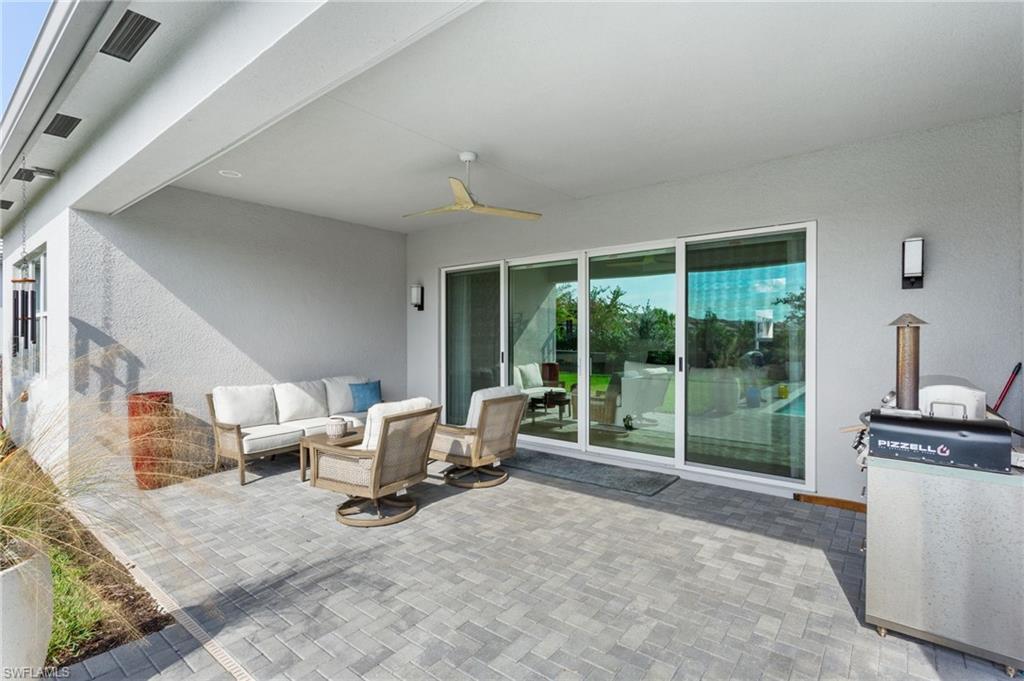 VALENCIA TRAILS - Residential