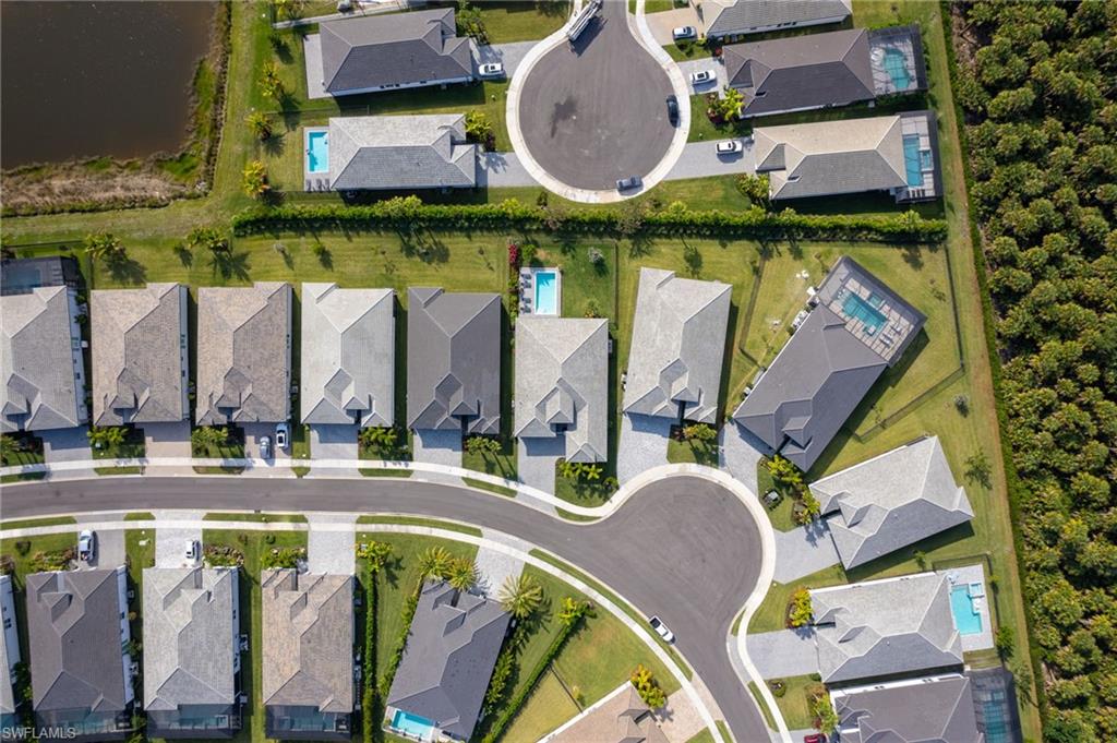 VALENCIA TRAILS - Residential