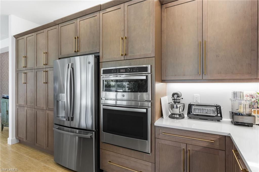 VALENCIA TRAILS - Residential