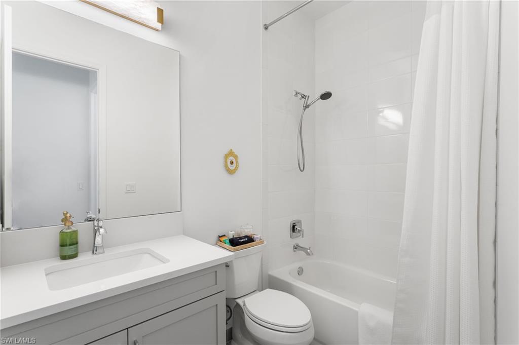 VALENCIA TRAILS - Residential