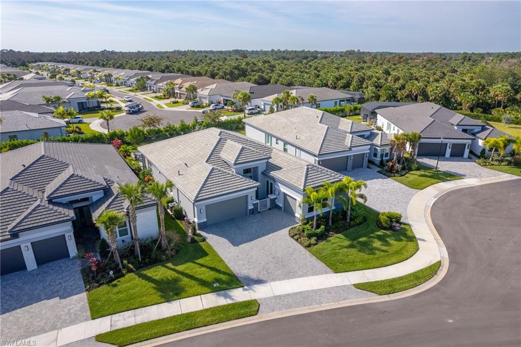 VALENCIA TRAILS - Residential