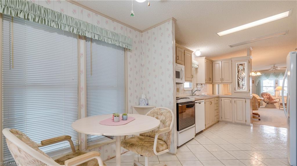 HORIZON VILLAGE - Residential