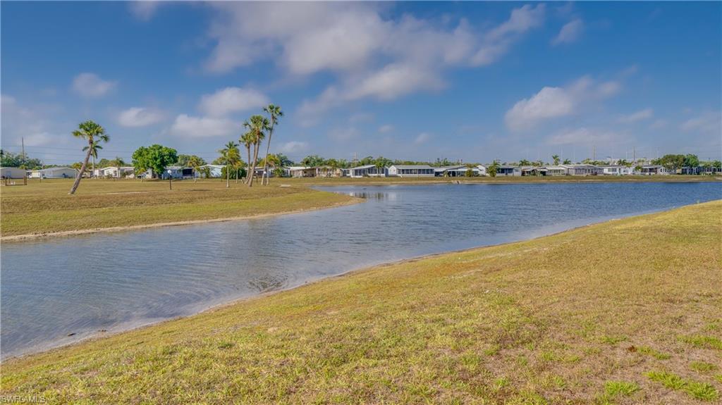 HORIZON VILLAGE - Residential