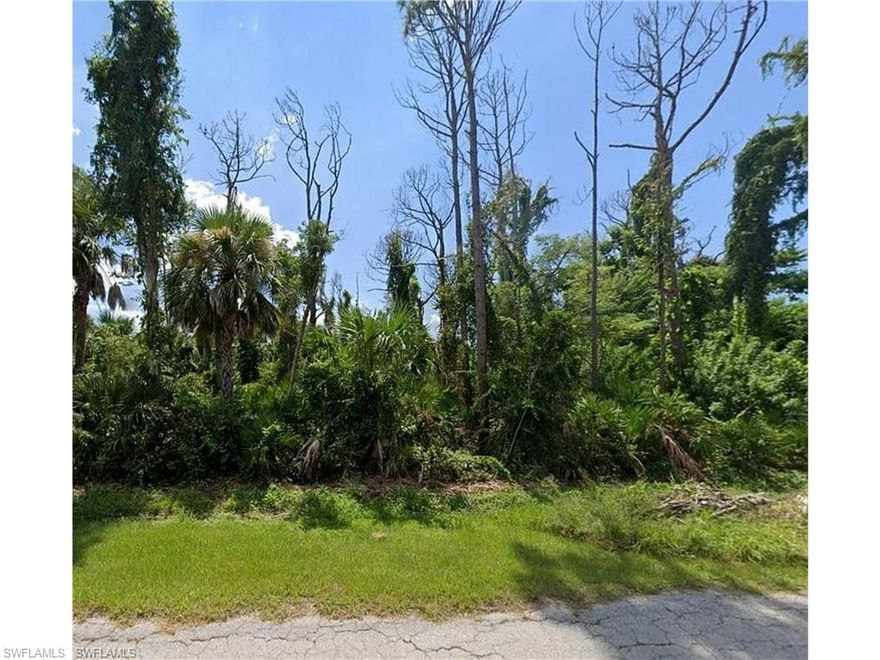 Experience the gorgeous Florida island lifestyle with this vacant homesite, amazing for building your dream home in the heart of St. James City. Immerse yourself in the relaxed, artistic, and agricultural charm of Pine Island, where each day feels like a vacation. Just a short walk to Tropical Point Park, you can enjoy its tranquil intercoastal beach and lush green spaces, or take a stroll along the Calusa Land Trust mangrove forest trail, rich with native wildlife. Delight in the island’s diverse dining options, quirky shops, and endless activities—no shoes required! Whether you're enjoying a sunset by the water or soaking in the laid-back atmosphere, this lot offers the perfect opportunity to create your own tropical retreat and embrace the ultimate Florida lifestyle.